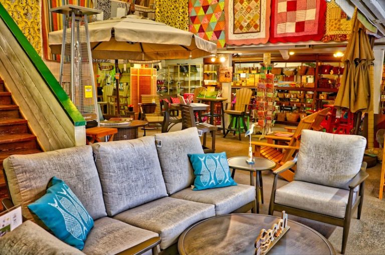 WHIPPLETREE JUNCTION Visitor In Victoria